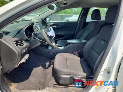 Zdjęcie 7 z 12 samochodu: 2017 CHEVROLET MALIBU LS VIN:1G1ZB5ST7HF264453 - miniatura