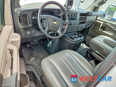 Zdjęcie 8 z 13 samochodu: 2021 CHEVROLET EXPRESS REFRIGERATED BOX TRUCK VIN:1GB0GSF77M1305530 - miniatura