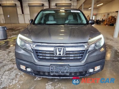 Piąte zdjęcie samochodu w środku: 2018 HONDA RIDGELINE RTL VIN:5FPYK3F65JB001424 - miniatura