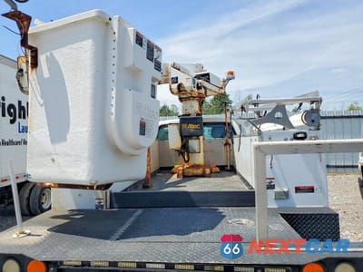Zdjęcie 6 z 10 samochodu: 2014 FORD F450 SUPER DUTY BUCKET TRUCK VIN:1FDUF4GT9EEA94411 - miniatura