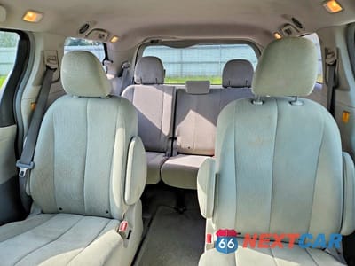 Zdjęcie 10 z 13 samochodu: 2011 TOYOTA SIENNA BASE 7-PASSENGER VIN:5TDKA3DC5BS006467 - miniatura