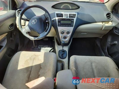 Zdjęcie 8 z 12 samochodu: 2008 TOYOTA YARIS BASE VIN:JTDBT923481225698 - miniatura