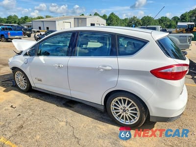 Drugie zdjęcie samochodu z przodu: 2016 FORD C-MAX PREMIUM SEL VIN:1FADP5CU5GL102448 - miniatura