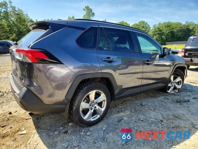 Trzecie zdjęcie samochodu z tyłu: 2021 TOYOTA RAV4 HYBRID XLE PREMIUM VIN:4T3B6RFV6MU051065 - miniatura