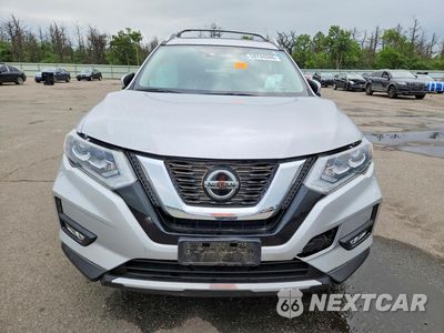 Piąte zdjęcie samochodu w środku: 2018 NISSAN ROGUE SL VIN:JN8AT2MV0JW306485 - miniatura