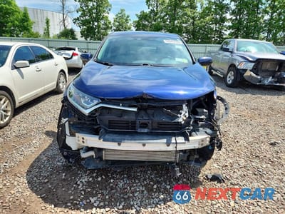 Piąte zdjęcie samochodu w środku: 2018 HONDA CR-V EXL VIN:7FARW2H80JE023328 - miniatura