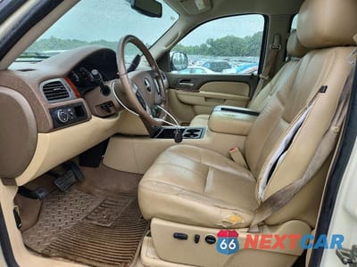 Zdjęcie 7 z 13 samochodu: 2010 GMC SIERRA C1500 SLT VIN:3GTRCWE06AG287058 - miniatura