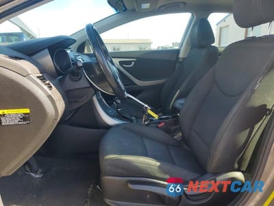 Zdjęcie 7 z 12 samochodu: 2015 HYUNDAI ELANTRA SE VIN:5NPDH4AE5FH605915 - miniatura