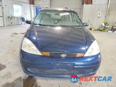 Piąte zdjęcie samochodu w środku: 2001 FORD FOCUS SE VIN:1FAFP36371W254303 - miniatura