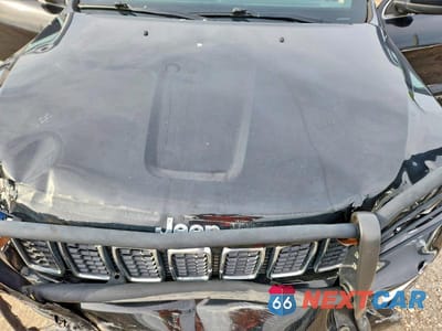 Zdjęcie 12 z 13 samochodu: 2019 JEEP GRAND CHEROKEE LAREDO VIN:1C4RJEAGXKC819712 - miniatura