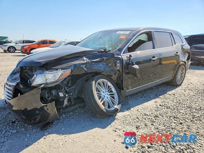 2017 LINCOLN MKT 2LMHJ5AT5HBL01279 - główne zdjęcie licytacji z USA - miniatura