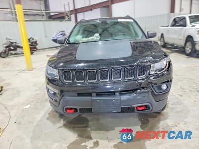 Piąte zdjęcie samochodu w środku: 2020 JEEP COMPASS TRAILHAWK VIN:3C4NJDDB3LT159737 - miniatura