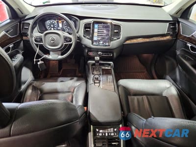 Zdjęcie 8 z 13 samochodu: 2016 VOLVO XC90 T6 VIN:YV4A22PK5G1092905 - miniatura