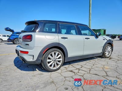 Trzecie zdjęcie samochodu z tyłu: 2022 MINI COOPER S CLUBMAN VIN:WMWLV7C09N2R36260 - miniatura