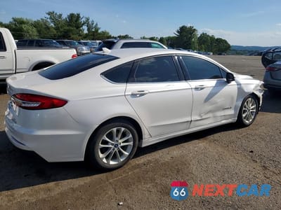 Trzecie zdjęcie samochodu z tyłu: 2019 FORD FUSION SE VIN:3FA6P0LUXKR126363 - miniatura
