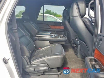 Zdjęcie 11 z 13 samochodu: 2018 LINCOLN NAVIGATOR L RESERVE VIN:5LMJJ3LT8JEL11651 - miniatura
