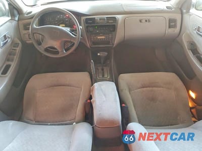 Zdjęcie 8 z 12 samochodu: 2001 HONDA ACCORD LX VIN:3HGCG66591G713458 - miniatura