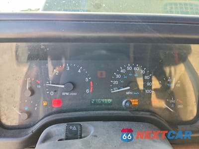 Zdjęcie 9 z 13 samochodu: 1999 JEEP WRANGLER / TJ SE VIN:1J4FY29P4XP460448 - miniatura