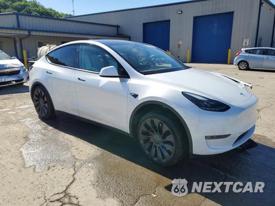 Czwarte zdjęcie samochodu z boku: 2024 TESLA MODEL Y VIN:7SAYGDEF7RA265466 - miniatura