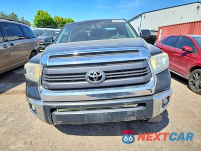 Piąte zdjęcie samochodu w środku: 2014 TOYOTA TUNDRA SR VIN:5TFUY5F18EX328319 - miniatura
