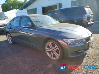 Czwarte zdjęcie samochodu z boku: 2015 BMW 328 XI VIN:WBA3B3G51FNR88683 - miniatura