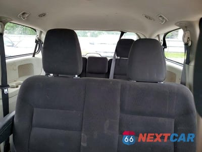 Zdjęcie 10 z 13 samochodu: 2018 DODGE GRAND CARAVAN SE VIN:2C4RDGBG4JR196983 - miniatura