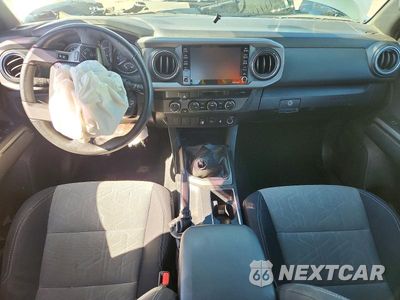 Zdjęcie 8 z 13 samochodu: 2022 TOYOTA TACOMA TRD OFF-ROAD VIN:3TYCZ5AN5NT067700 - miniatura