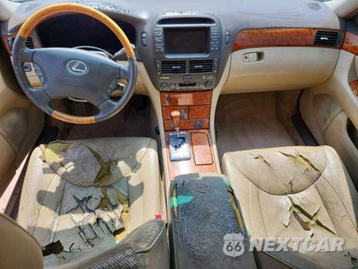 Zdjęcie 8 z 12 samochodu: 2004 LEXUS LS 430 VIN:JTHBN36F640162324 - miniatura