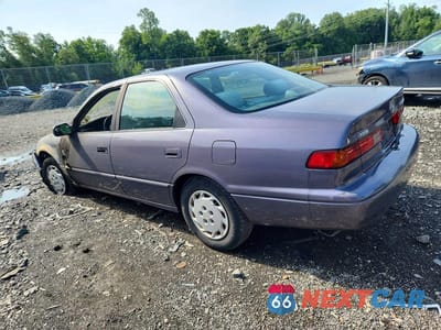 Drugie zdjęcie samochodu z przodu: 1998 TOYOTA CAMRY LE VIN:4T1BG22K6WU244294 - miniatura