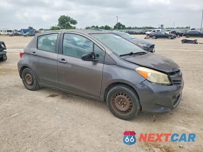 Czwarte zdjęcie samochodu z boku: 2012 TOYOTA YARIS 5-DOOR LE VIN:JTDKTUD37CD509995 - miniatura