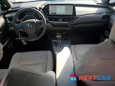 Zdjęcie 8 z 12 samochodu: 2024 LEXUS UX 250H PREMIUM VIN:JTHP9JBH7R2073640 - miniatura
