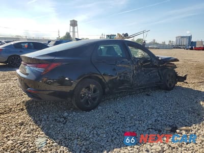 Trzecie zdjęcie samochodu z tyłu: 2022 HYUNDAI ELANTRA SEL VIN:KMHLM4AG0NU243856 - miniatura