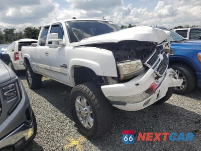 Czwarte zdjęcie samochodu z boku: 2005 CHEVROLET SILVERADO K2500 HEAVY DUTY VIN:1GCHK29265E290364 - miniatura
