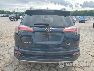 Zdjęcie 6 z 13 samochodu: 2018 TOYOTA RAV4 XLE VIN:JTMRFREV6JD238170 - miniatura