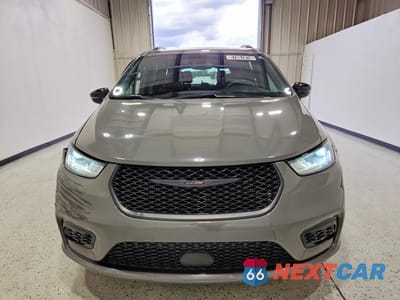 Piąte zdjęcie samochodu w środku: 2025 CHRYSLER PACIFICA LIMITED VIN:2C4RC1GG2SR535122 - miniatura