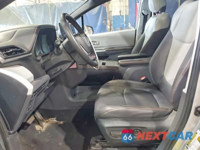 Zdjęcie 7 z 13 samochodu: 2023 TOYOTA SIENNA XSE 7-PASSENGER VIN:5TDDSKFC0PS093313 - miniatura