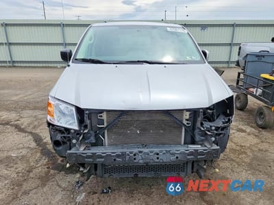Piąte zdjęcie samochodu w środku: 2010 DODGE GRAND CARAVAN SXT VIN:2D4RN5D13AR124881 - miniatura