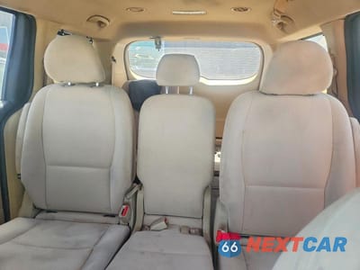 Zdjęcie 10 z 13 samochodu: 2016 KIA SEDONA LX VIN:KNDMB5C12G6092216 - miniatura