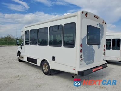 Drugie zdjęcie samochodu z przodu: 2021 FORD ECONOLINE E350 SUPER DUTY CUTAWAY VAN VIN:1FDEE3FN9MDC10814 - miniatura