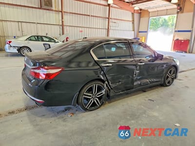 Trzecie zdjęcie samochodu z tyłu: 2016 HONDA ACCORD 2D EX VIN:1HGCR3F99GA021106 - miniatura