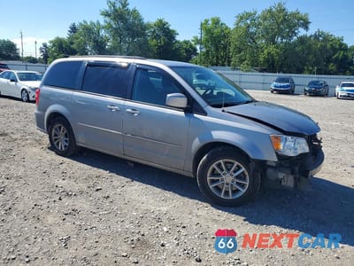 Czwarte zdjęcie samochodu z boku: 2016 DODGE GRAND CARAVAN SXT VIN:2C4RDGCG1GR146789 - miniatura
