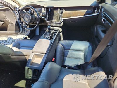 Zdjęcie 8 z 13 samochodu: 2018 VOLVO S90 T5 MOMENTUM VIN:LVY982AK9JP036539 - miniatura