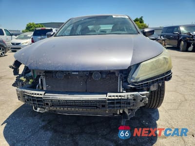 Piąte zdjęcie samochodu w środku: 2013 HONDA ACCORD LX VIN:1HGCR2F35DA266518 - miniatura