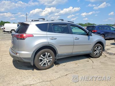 Trzecie zdjęcie samochodu z tyłu: 2017 TOYOTA RAV4 LE VIN:2T3BFREVXHW596564 - miniatura