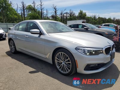 Czwarte zdjęcie samochodu z boku: 2018 BMW 530XE VIN:WBAJB1C50JG624222 - miniatura