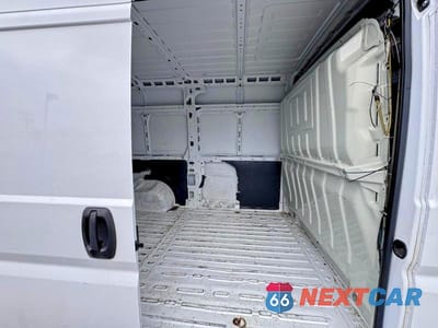 Zdjęcie 6 z 10 samochodu: 2019 RAM PROMASTER 2500 2500 HIGH VIN:3C6TRVCG7KE562875 - miniatura