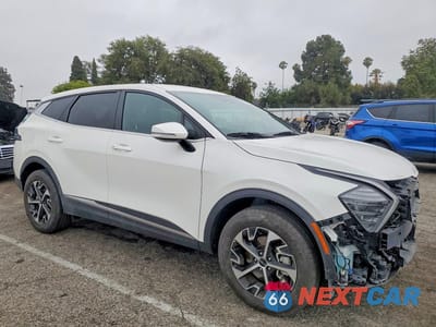 Czwarte zdjęcie samochodu z boku: 2025 KIA SPORTAGE EX VIN:KNDPVCDG3S7229758 - miniatura