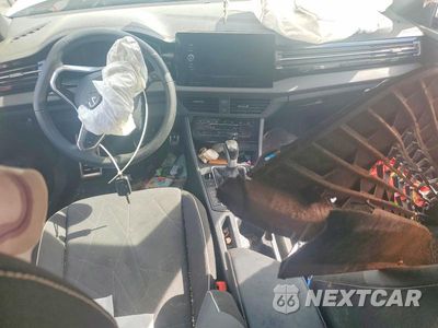 Zdjęcie 8 z 12 samochodu: 2025 VOLKSWAGEN JETTA SPORT VIN:3VWBX7BU0SM032358 - miniatura