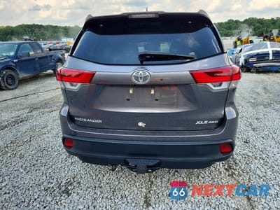 Zdjęcie 6 z 13 samochodu: 2018 TOYOTA HIGHLANDER XLE VIN:5TDJZRFH2JS536278 - miniatura