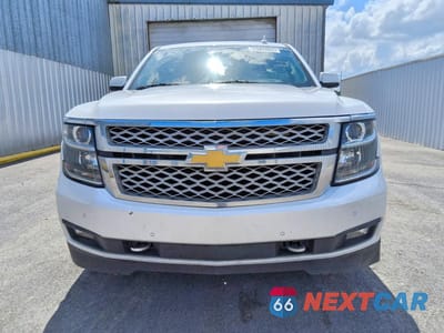Piąte zdjęcie samochodu w środku: 2016 CHEVROLET SUBURBAN C1500 LT VIN:1GNSCHKC1GR454227 - miniatura